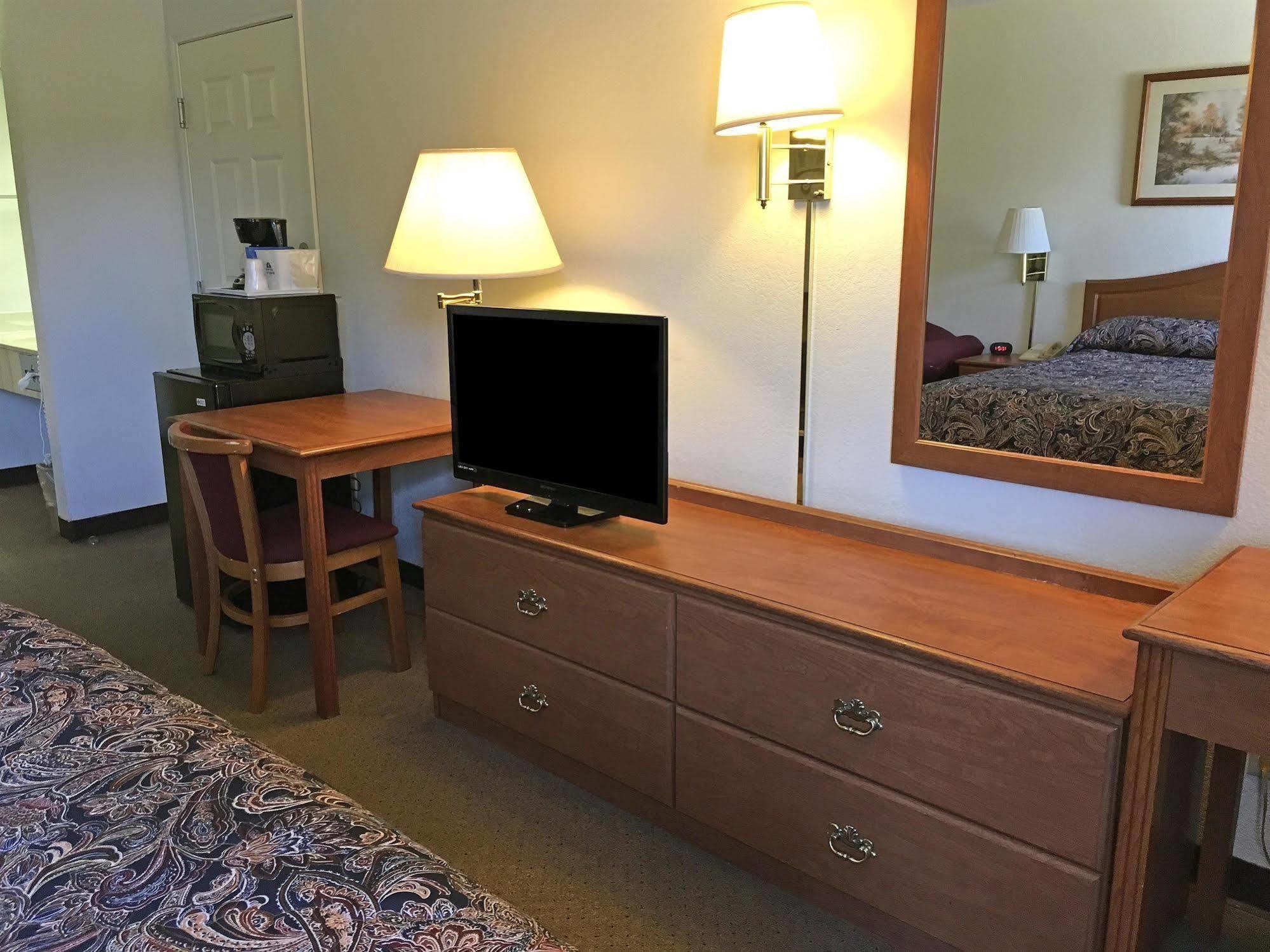 Americas Best Value Inn Smackover Zewnętrze zdjęcie